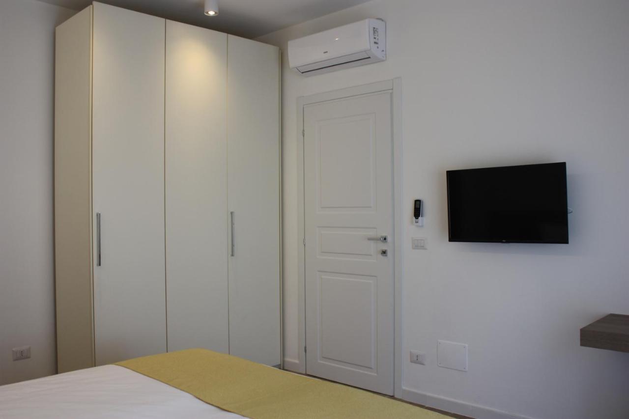 Strettomare-Business & Travel Apartment Reggio di Calabria Exterior foto