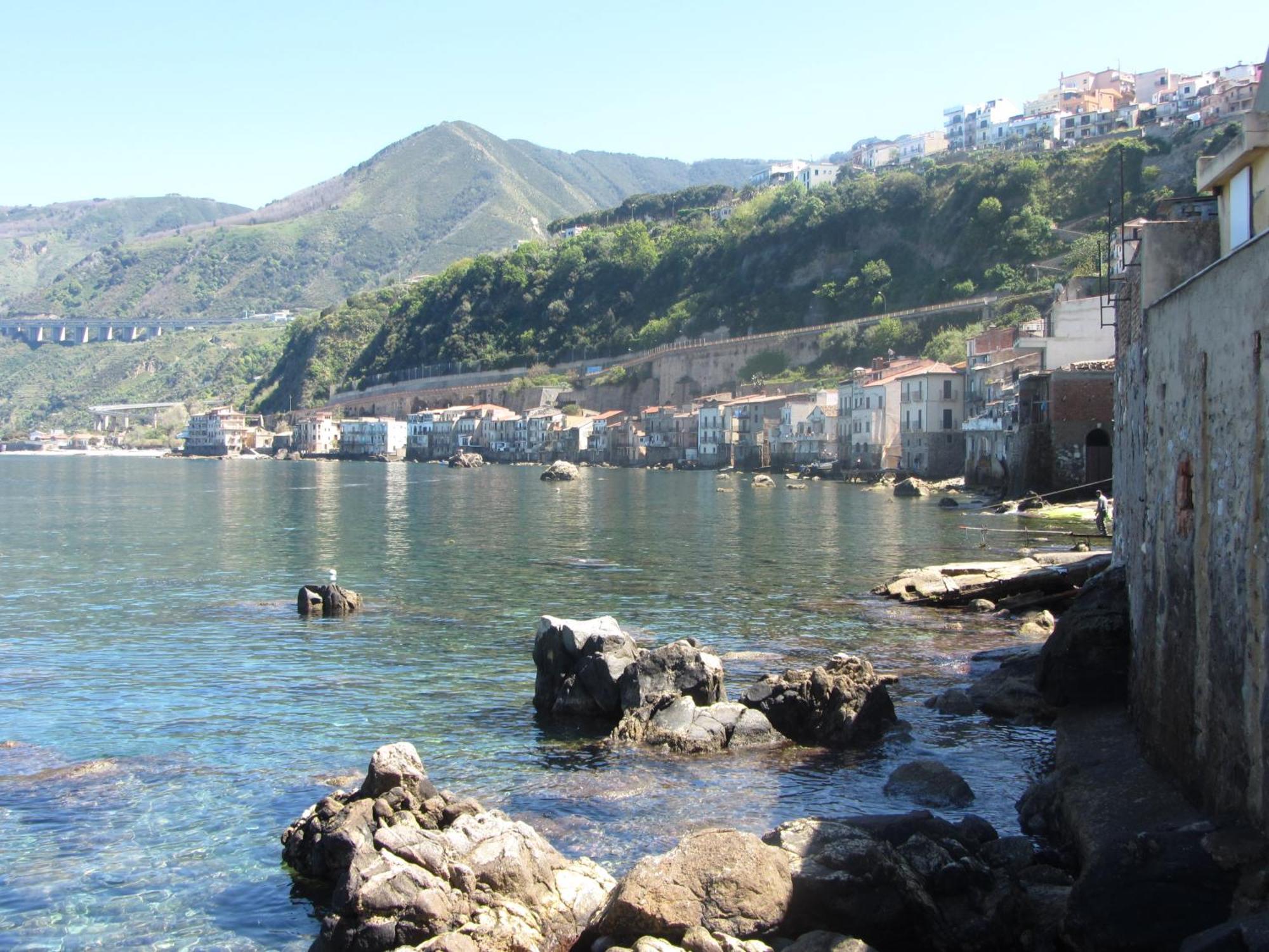 Strettomare-Business & Travel Apartment Reggio di Calabria Exterior foto